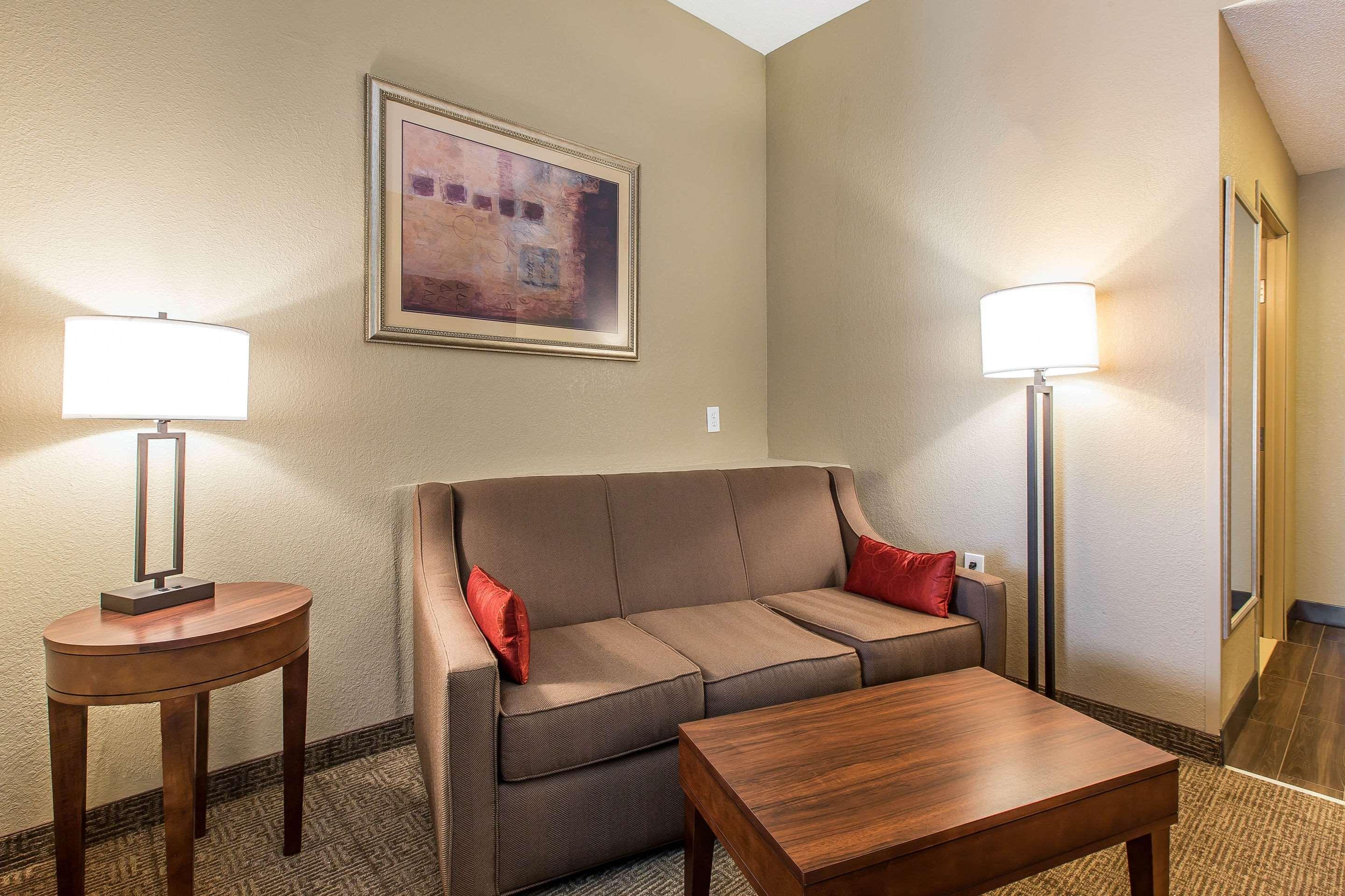 Comfort Suites Oxford I-20 Exit 188 Εξωτερικό φωτογραφία