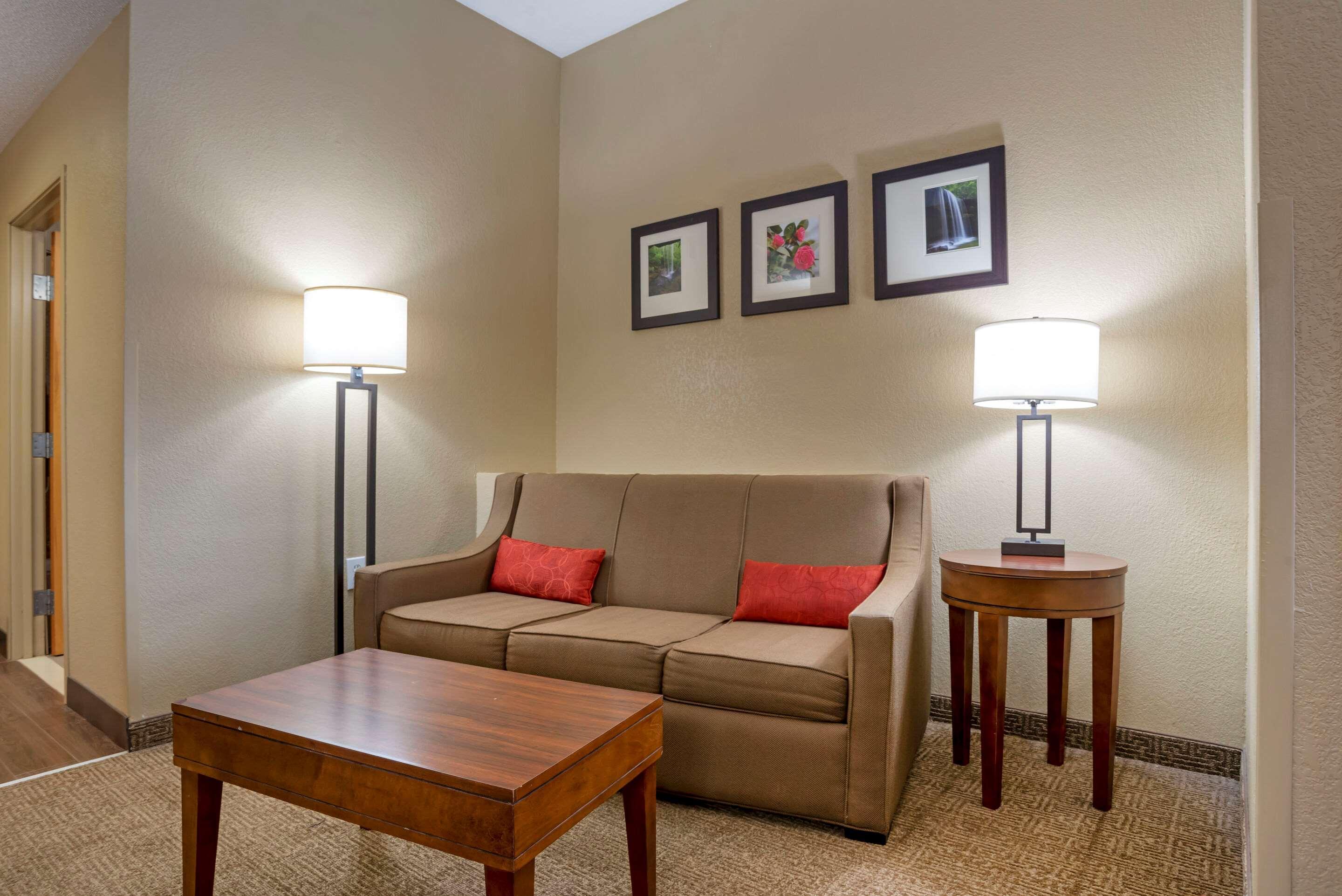 Comfort Suites Oxford I-20 Exit 188 Εξωτερικό φωτογραφία