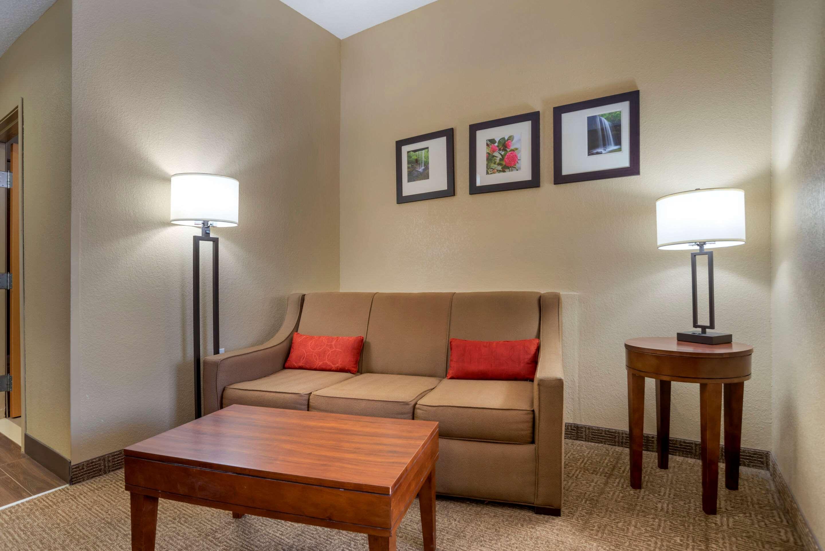 Comfort Suites Oxford I-20 Exit 188 Εξωτερικό φωτογραφία