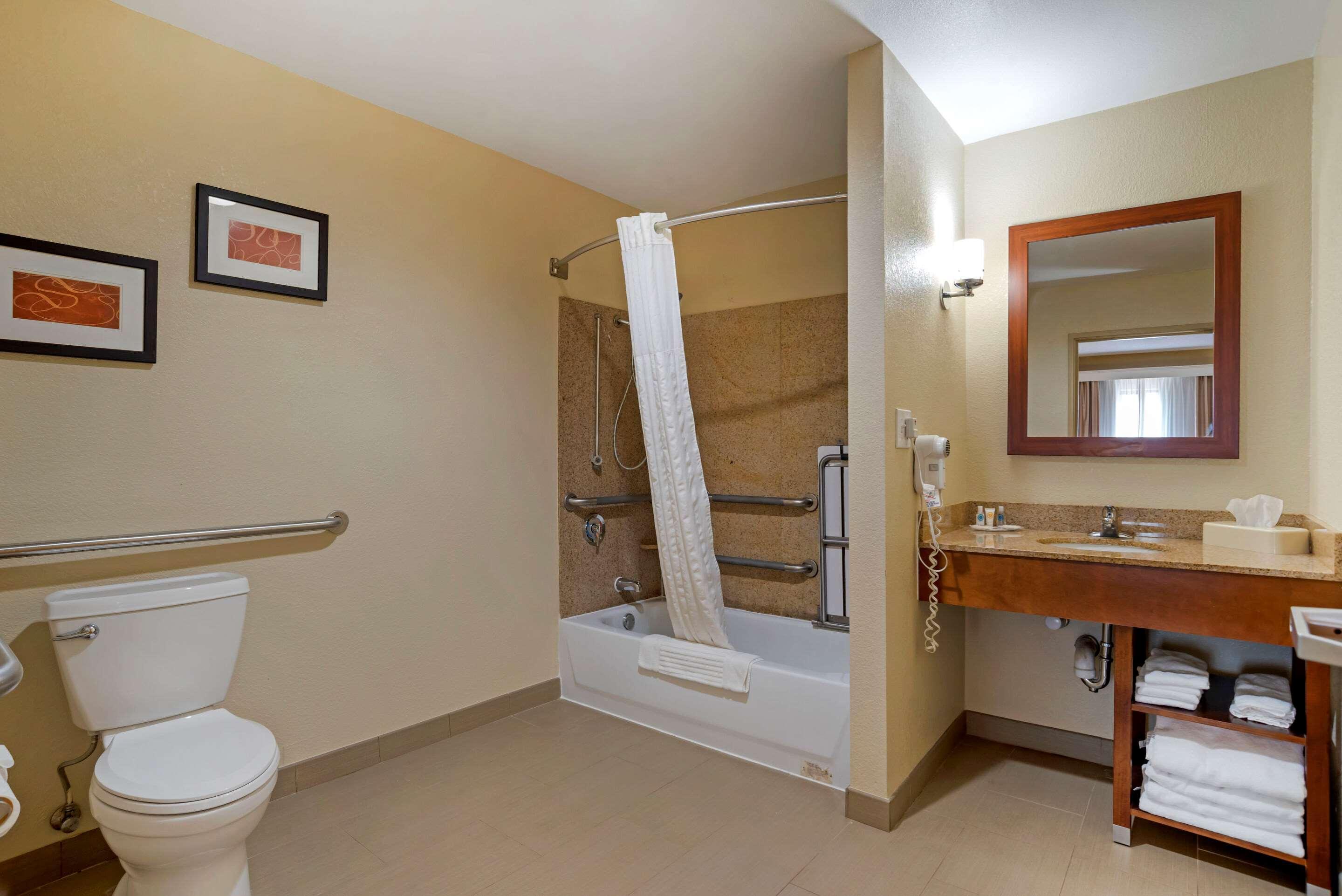 Comfort Suites Oxford I-20 Exit 188 Εξωτερικό φωτογραφία