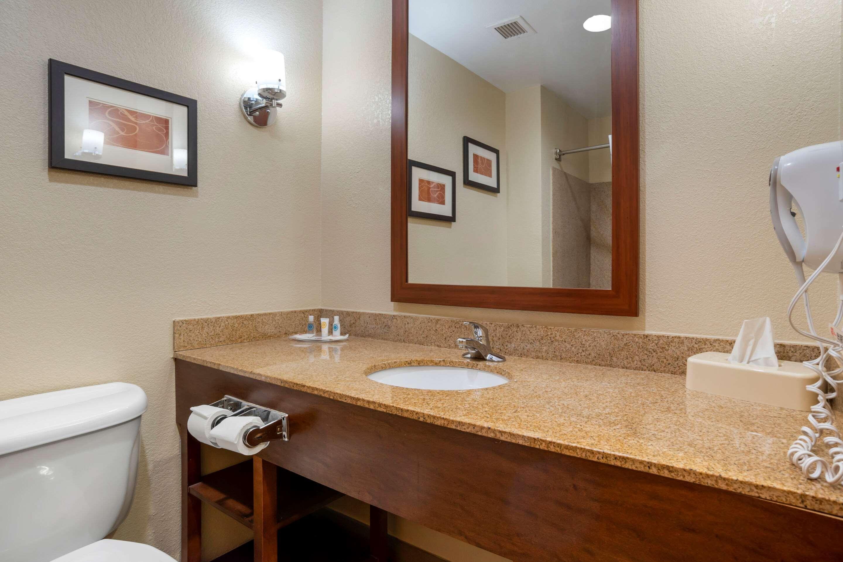 Comfort Suites Oxford I-20 Exit 188 Εξωτερικό φωτογραφία